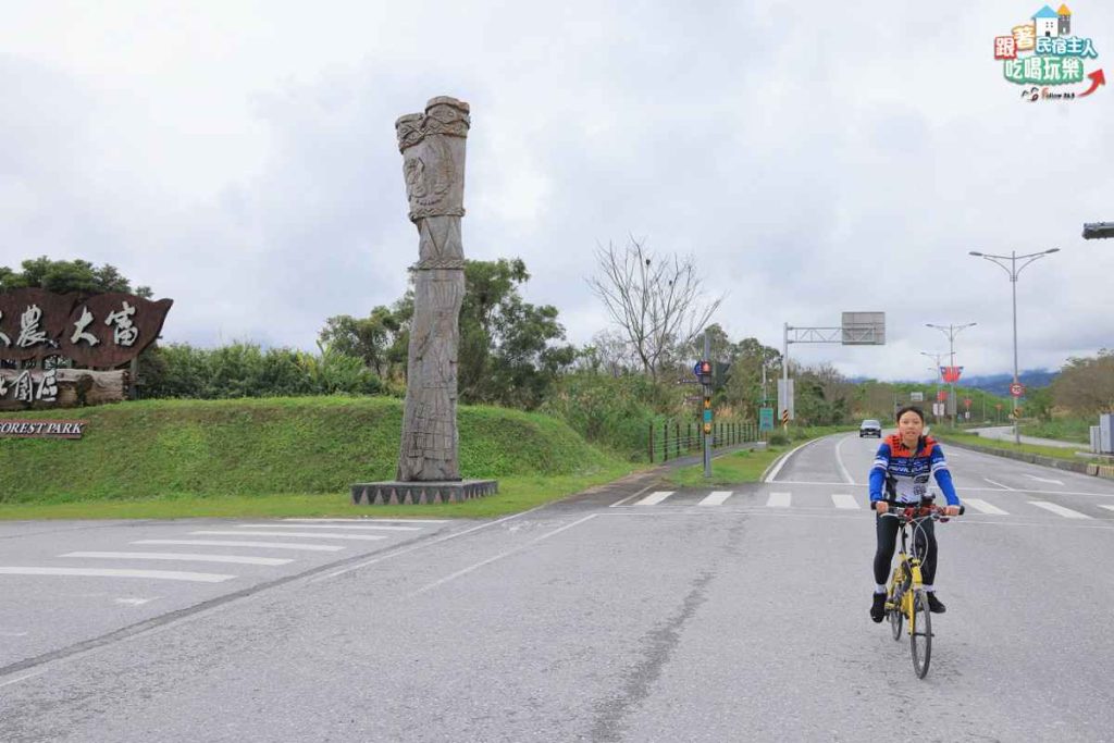 瑞穗牧場廣闊牧場綠地與乳牛群的田園風景照